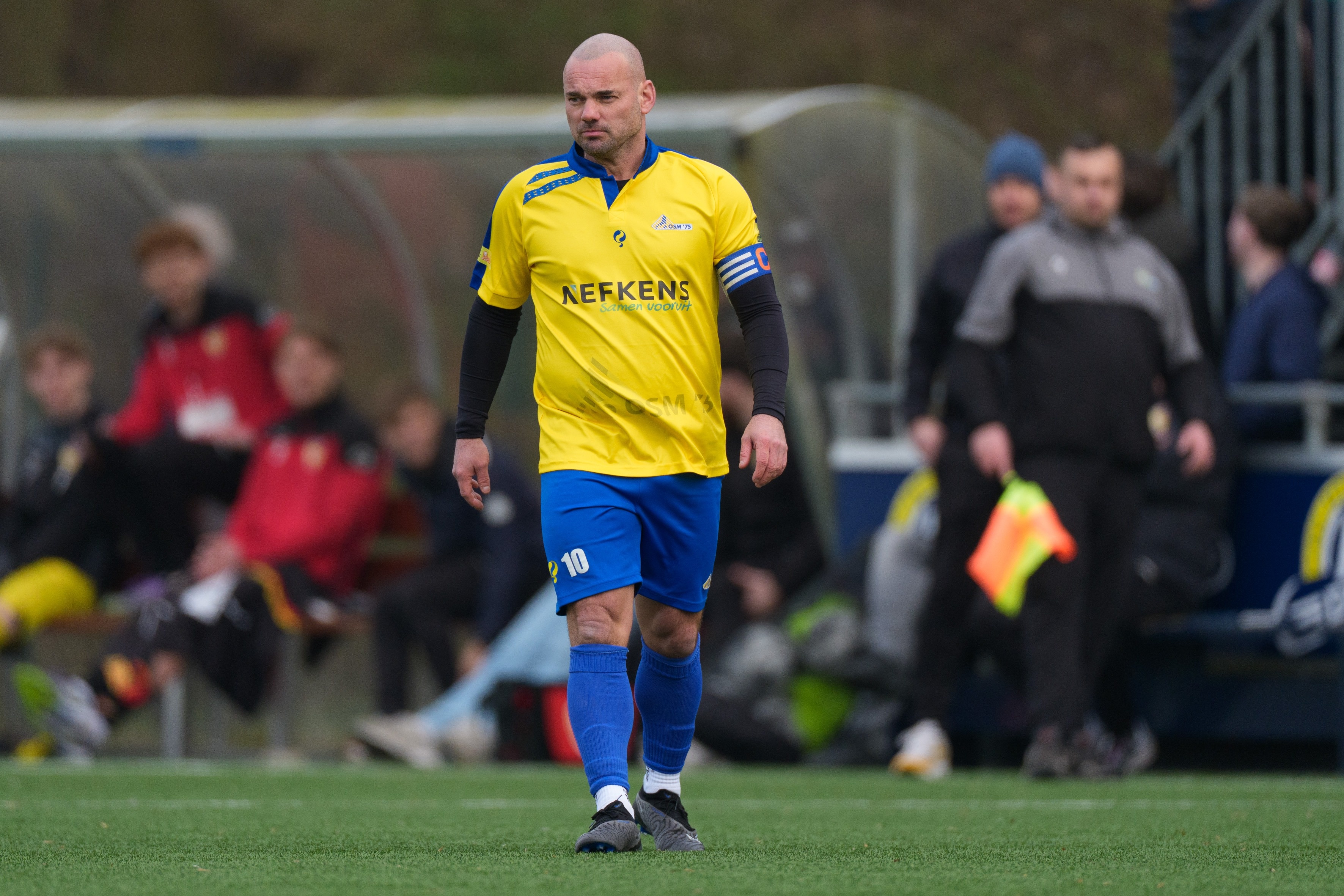 PG电子-ESPN：4次换人违规，斯内德业余联赛首秀需要重赛最后8分钟